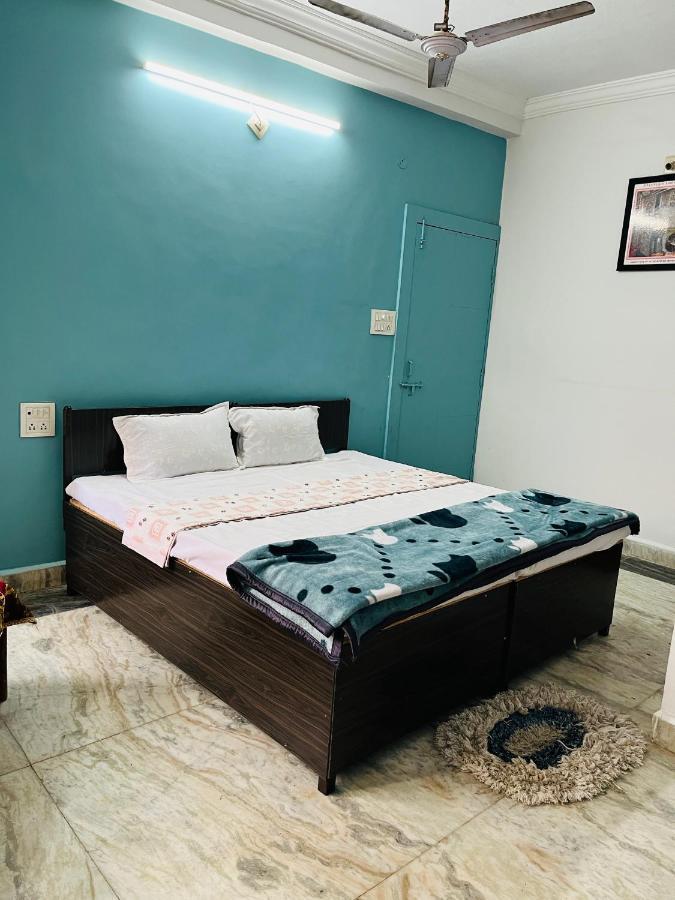 Tiwari G Home Stay Ujjain Exterior photo