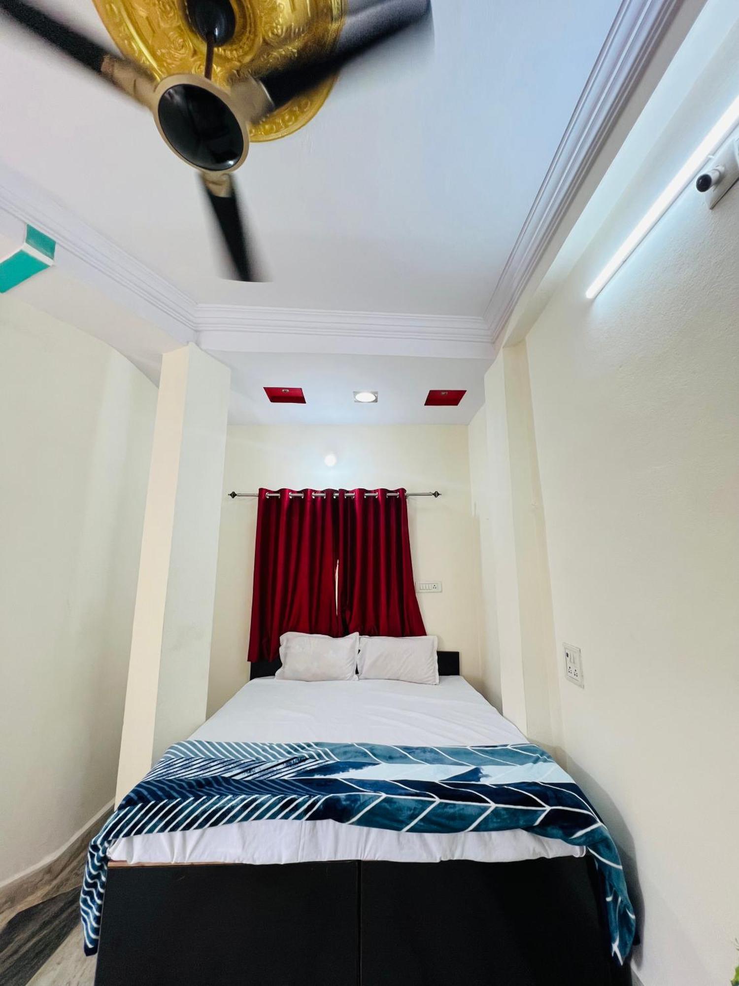 Tiwari G Home Stay Ujjain Exterior photo